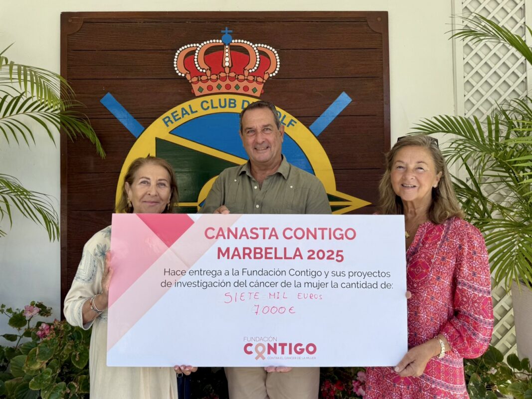 Entraga del cheque de 7.000€ por parte del Real Club de Golf Guadalmina a la Fundación Contigo para el cancer de la mujer