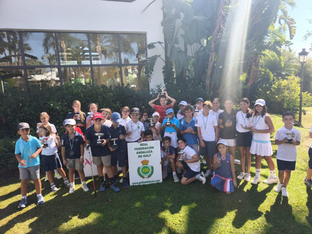 La Escuela del Real Club de Golf Guadalmina acude al Pequecircuito de El Campanario